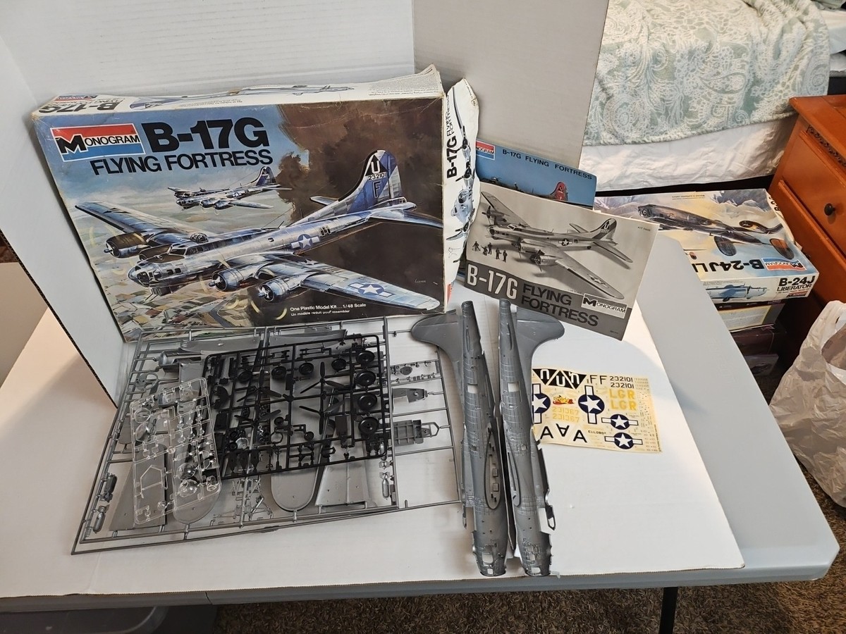 vintage monogram b-17g flying fortress model Kit 1/48 Plane