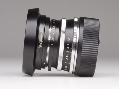Voigtländer Ultron 35mm f/2.0 VM für Leica M inkl. LH-4N