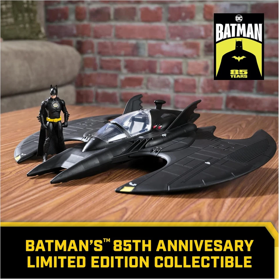 DC Comics Batman, Batwing and 4-Inch Batman Figure Set, 1992 Batman Returns Limi - Image 2 of 4