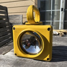 Vintage U.S. Navy BuShips SYM 100.2 Bakelite Battle Lantern 815-74434-4