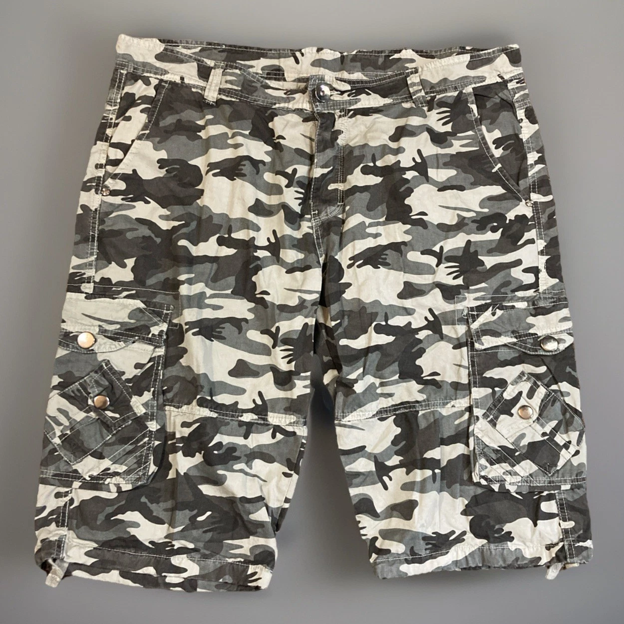 New! XYHZ Mens Streetwear Cotton Cargo Camouflage Shorts Size 38