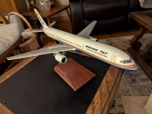 Space Models Boeing 757‑200 (19") Display Model w/ Stand & Box – Executive Promo