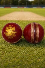 BDM SHOOTING STAR Cricket 2 x Balls for matches Senior 5.5oz 156g FREE P&P