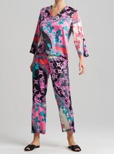 N Natori Brocade V Neck Pajamas Stretch Satin Crop Length 3/4 Slv M NWT