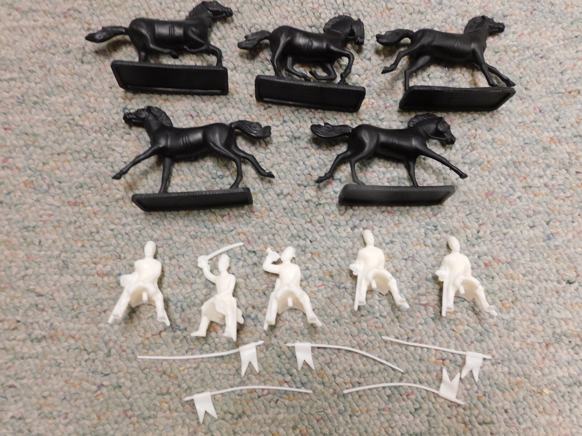 Armies in Plastic 1/32 Box# 5488 Egypt Sudan Mounted Egyptian