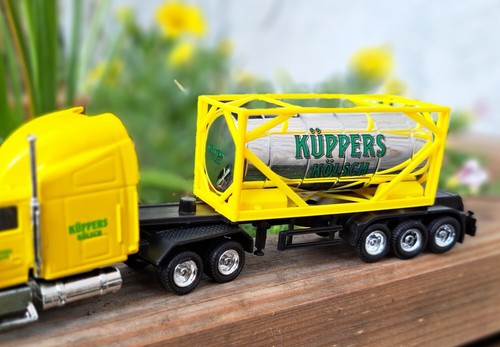 Minitruck ⋙ KÜPPERS Kölsch Köln ✴ mit Tankcontainer ⋘ Modell 1:87 ✴ Länge 19 cm - Bild 3 von 5