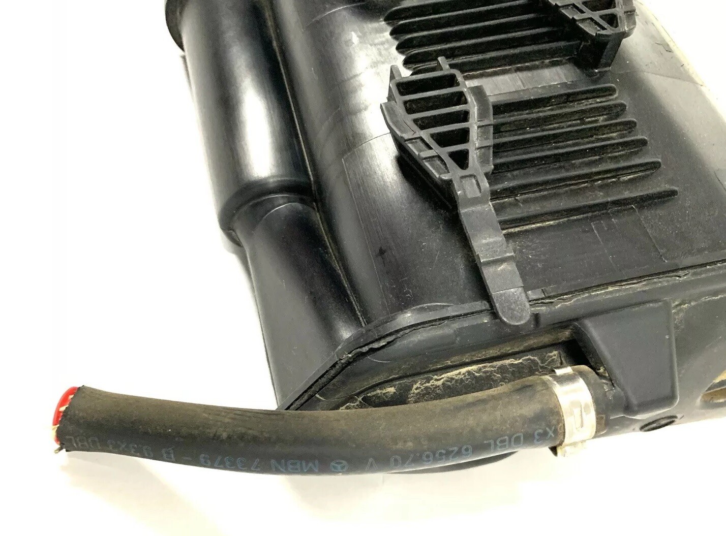 FUEL GAS EVAPORATOR CANISTER OEM MERCEDES BENZ E C GLK CLASS 2034700659