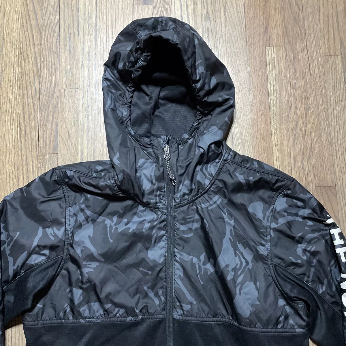 Men's train n outlet logo wind jacket