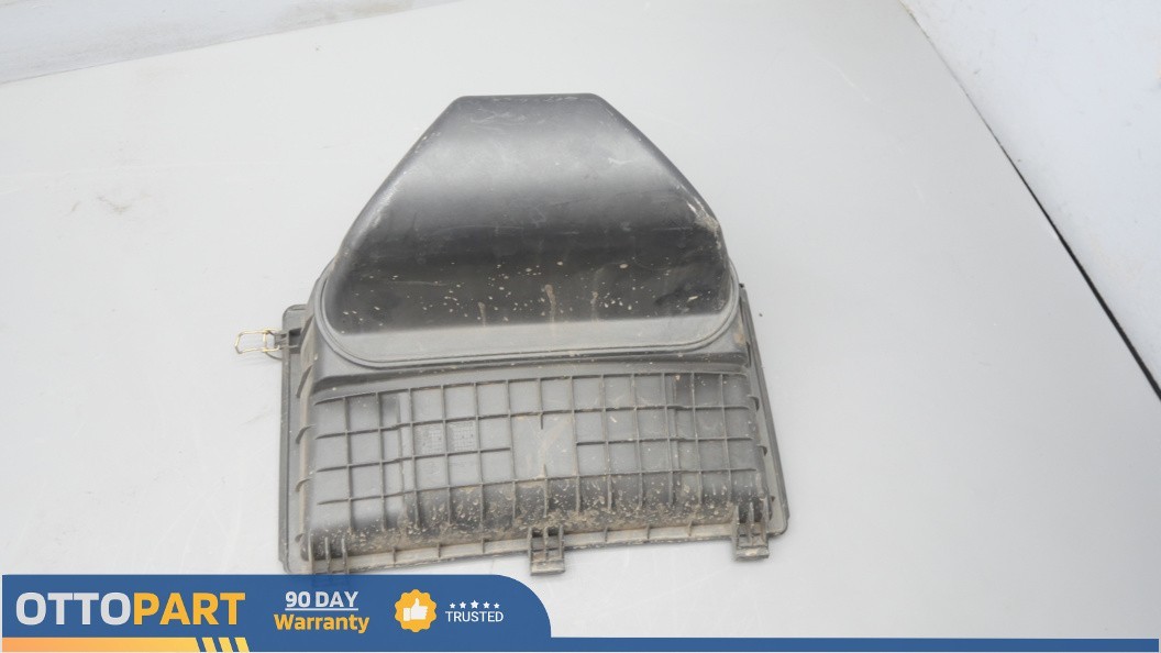 2003-2012 Maserati Quattroporte Engine Air Intake Filter Housing Cleaner Box OEM