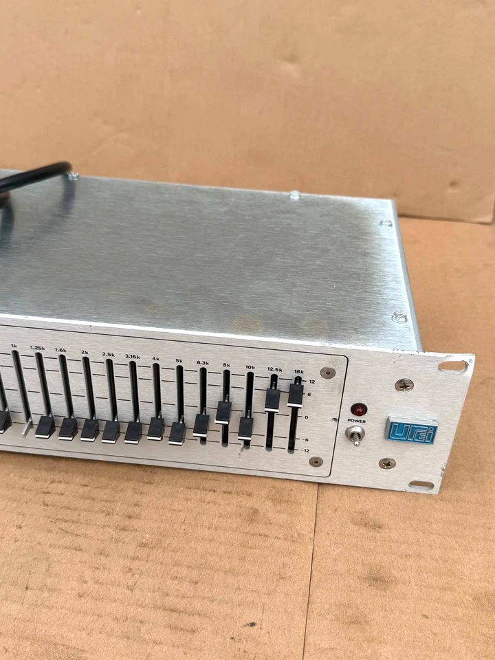 ECUALIZADOR GRÁFICO UREI / MODELO 537 Foto 3 de 4