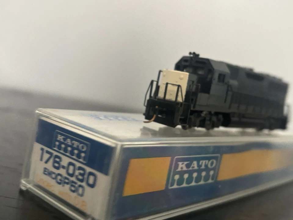 N Scale Kato GP50 - Image 3 of 4