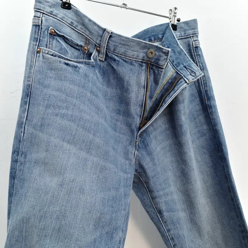 Uniqlo Straight Fit Denim Pants 36 Inch, 100% Cotton thumbnail 5