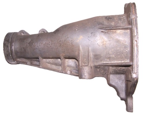 1964 1965 GM Muncie 4 Speed Tail Housing Needs Repair 3846429 Lemans & GTO to 70 - Picture 3 of 4
