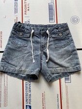 Girls Gap Kids Light wash Jean Shorts, Size 5