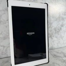 Amazon Fire HD 10 9th Generation Tablet With Protective Case No Charger Bundle