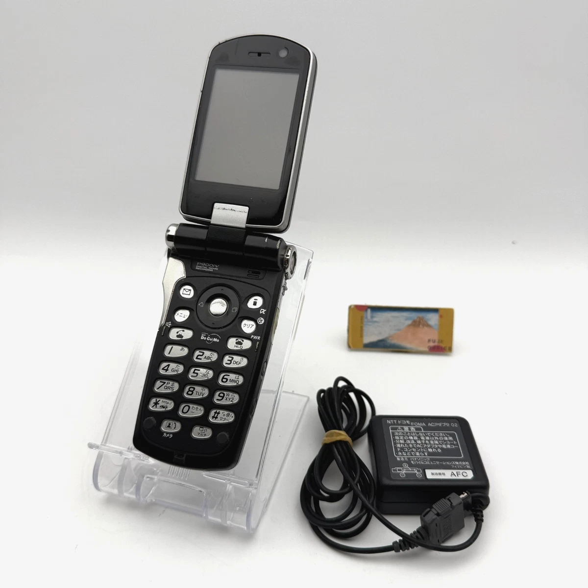 Docomo Panasonic P900iV FOMA Flip Phone FF7 Advent Children Cloud