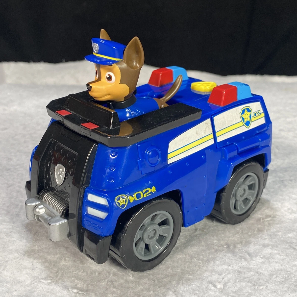 Paw patrol hot sale chase police cruiser