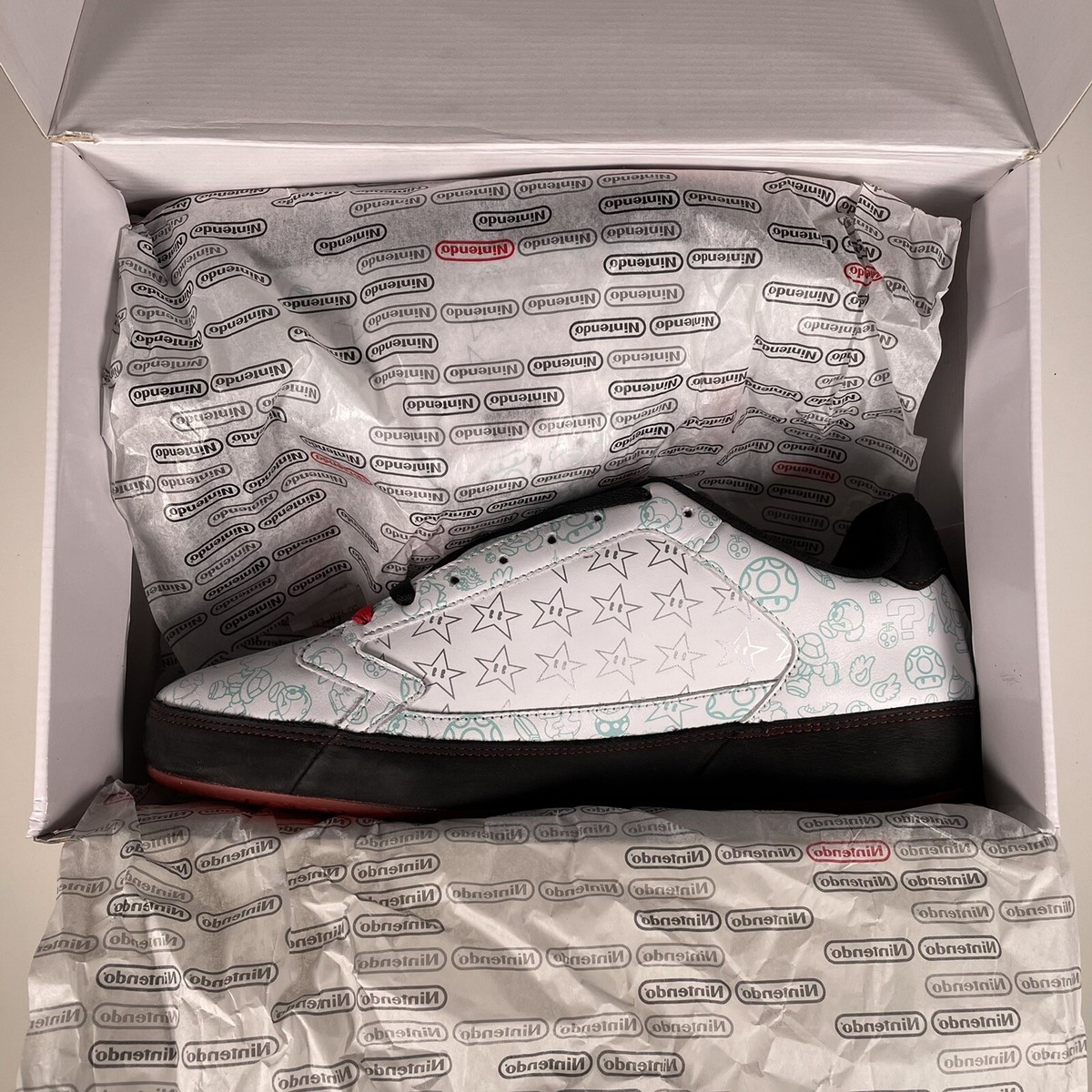 2007 RARE NEW - Nintendo x Run Athletics Legacy Sneaker Size 11 Style# RA50202D Nintendo x Run Athletics Legacy Sneakers 10.5 2007 Super  main image 3