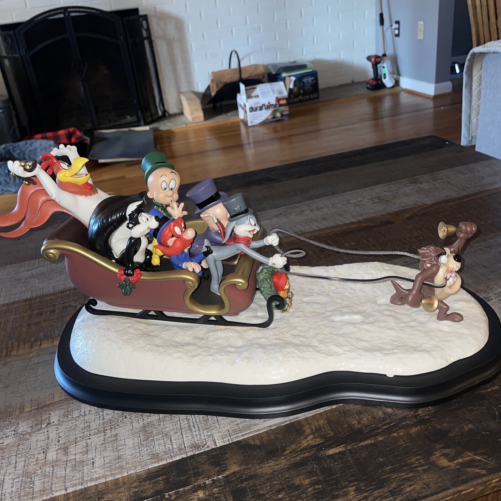 LOONEY TUNES LAUGHING ALL THE WAY SLEIGH FIGURINE RARE COLLECTIBLE