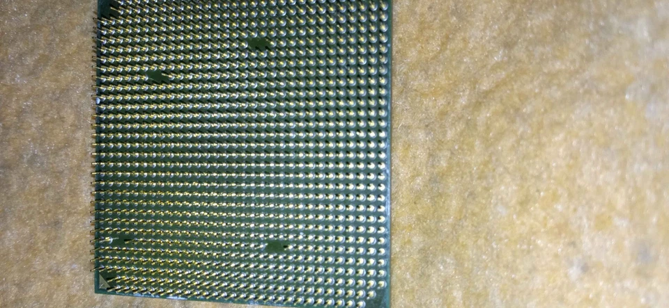 AMD Athlon 64 3500+ 2.2 GHz (ADA3700DAA5BN) Processor - Image 3 of 3