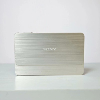 Sony Cyber-shot DSC-T700 Sliver 4.0x Optical Zoom 10.1 Megapixel with Battery