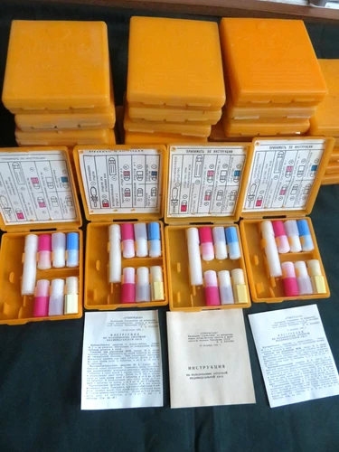 Soviet Russia First aid kit of the first aid of the Soviet Army AI-2 of the USSR