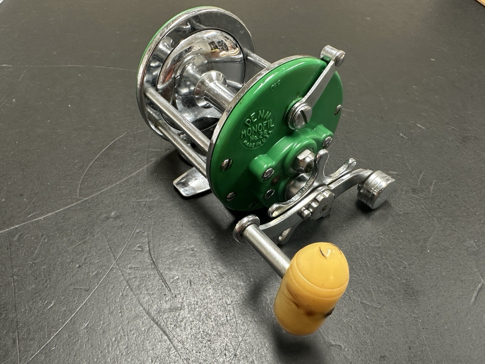 Penn Monofil 26 Baitcasting Reel Shamrock Green Made in the 