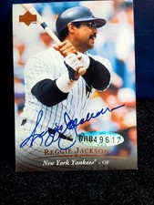 1995 UPPER DECK REGGIE JACKSON AUTOGRAPHED YANKEES CARD WITH UDA COA