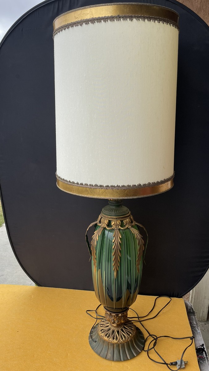 VINTAGE VERY FINE GLASS TABLE LAMP MC. CO GIM 938 LARGE LAMP 46” H