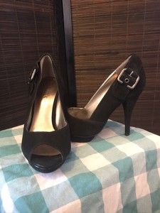 guess black heels