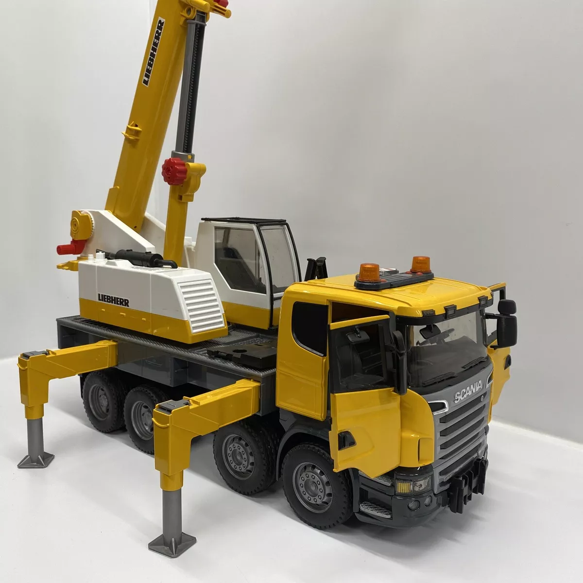 BRUDER 3570 Scania R-Series D Crane Model - Yellow