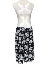 black  white floral print flare skirt, knee length size M/L