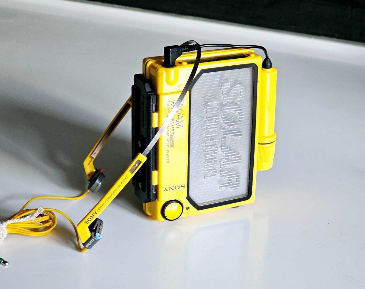 SONY WM-F107 ジャンク SONY Walkman ソーラー ウォークマン WM-F107 ※ジャンク品 - メルカリ