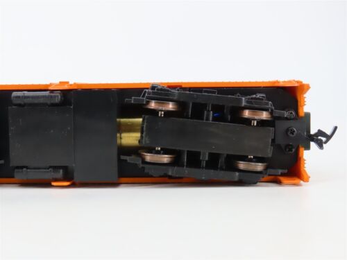 HO Scale Walthers 931-271 NH New Haven Alco FB-1 Diesel Locomotive #0464 - Picture 9 of 12