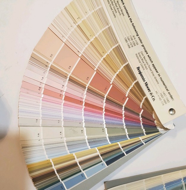 Benjamin Moore PAINTS / PREVIEW & COLLECTIONS 2 Color Fan Decks with