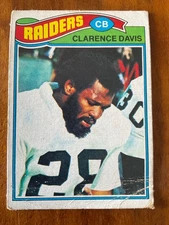 various 1977 Topps Mexican football cards priced under $20 numbers 1-260