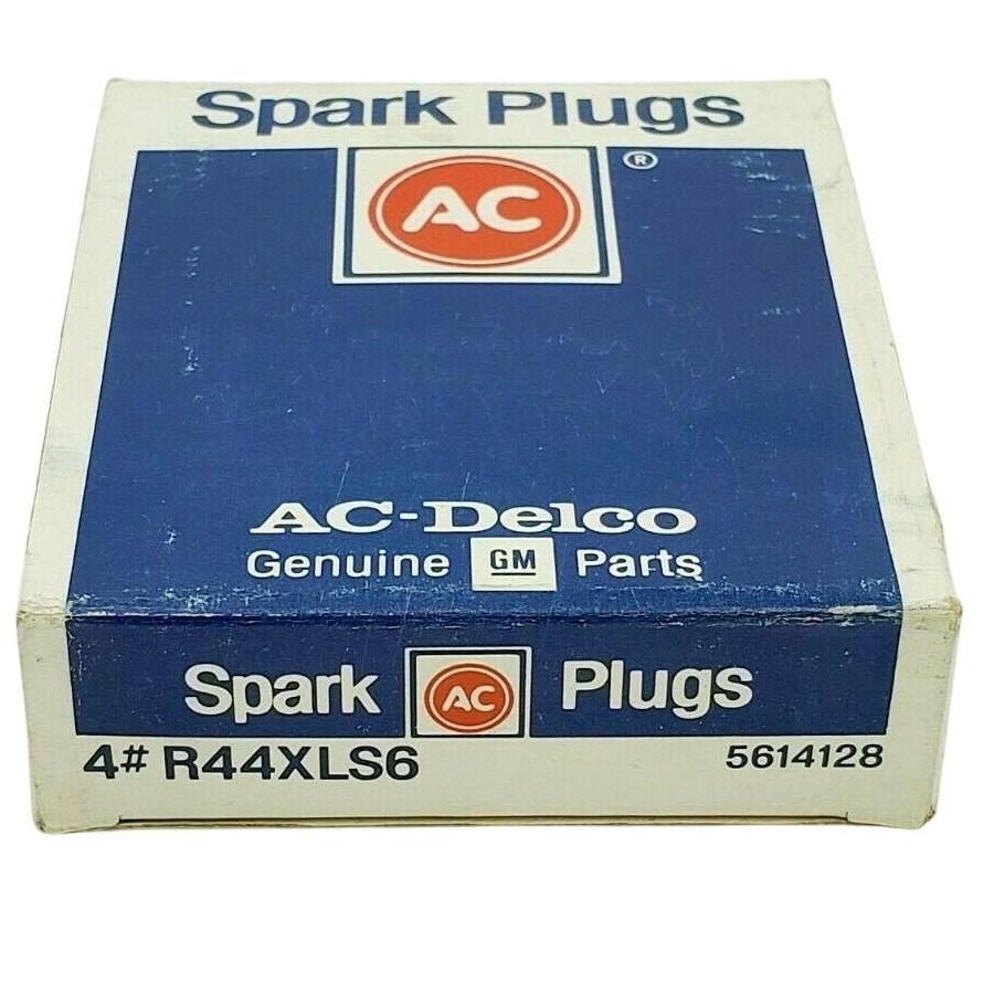 Box Of 4 AC Delco R44XLS6 Spark Plugs GM 5613932 New Genuine AC Delco