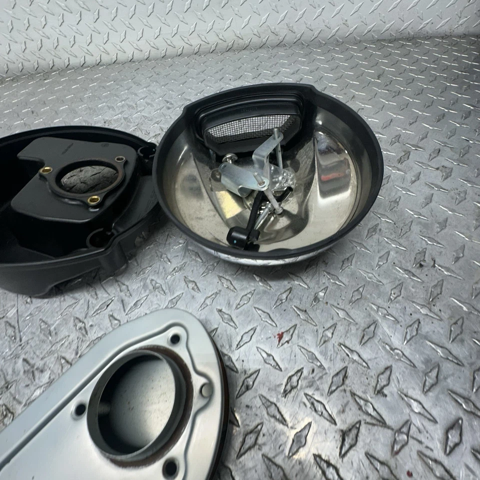 Воздухозаборник 2014 14 - 16 Harley Ultra Limited 103ci - Изображение 4 из 4