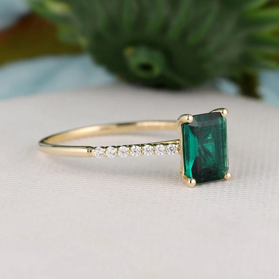 2.65Ct Green Emerald Cut CZ Wedding Anniversary Yellow Gold Over 925 Silver Ring - Image 3 of 4