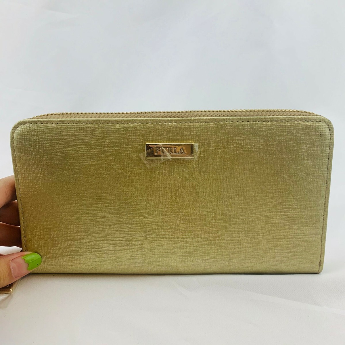 NWT FURLA LARGE ZIP AROUND LONG CLASSIC WALLET ORO/GOLD 005 763346
