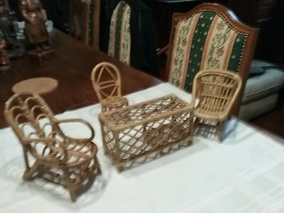Joli petit salon  de jardin por deco ou jouet pour poupées  - Photo 1/4