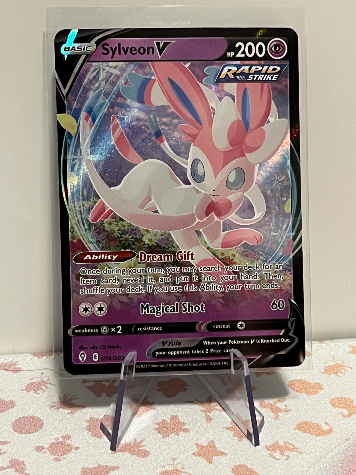 Pokemon TCG - Sylveon V 74/203 Evolving Skies V Rare - NM