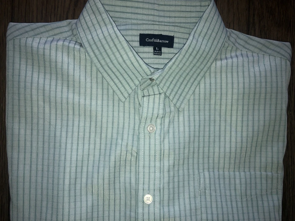 Mens Croft & Barrow Short Sleeve Green Plaid Button Front Shirt Size Large - EUC - Image 2 of 2