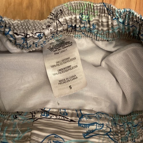 UV Skinz Kids 2 piece Boys Swim Set Dinosaur Blue Gray with Hat Size 5 SPF 50 - Picture 3 of 8