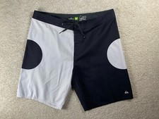 Quiksilver Boardshorts Size 38 Black White Signature Straight Griffin Colapinto