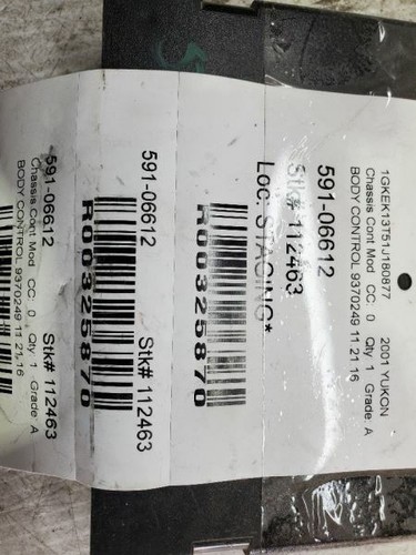2001-2002, GMC Yukon, Body Control BCM Left Hand Dash, Part Number: 9370249 - Picture 2 of 4