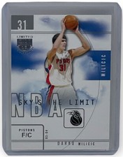Darko Milicic 2003-04 Skybox L.E. Sky's The Limit Rookie Insert Card Pistons #17