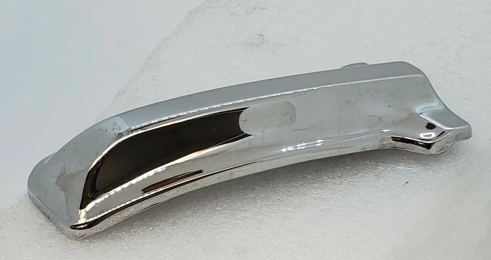 1955 道奇定制 Coronet 左球杆侧格栅栏镀铬帽 1599520 NOS。 — 第 4/4 张图片