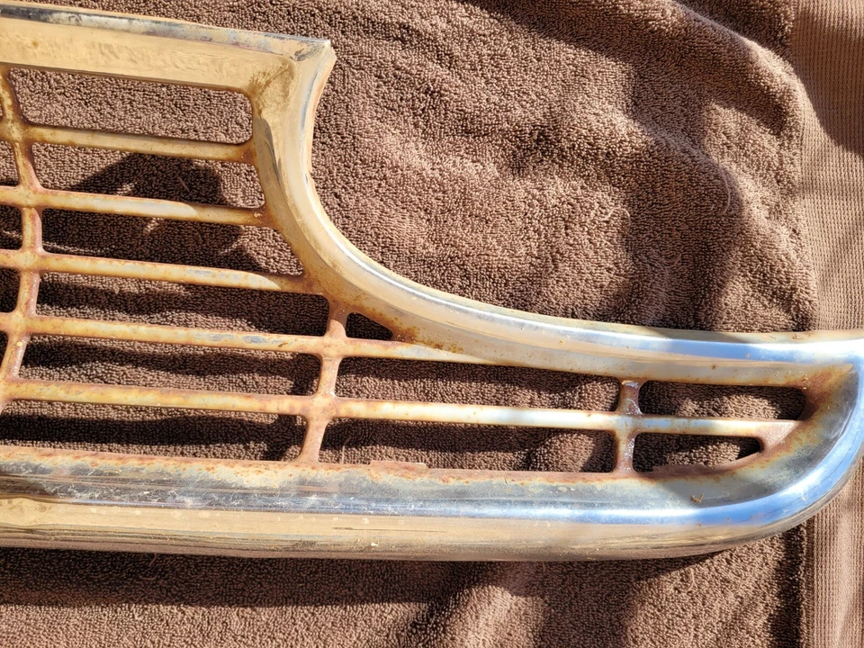 Ford Ranch Wagon 56, Fairlane, parrilla cromada personalizada Foto 2 de 4