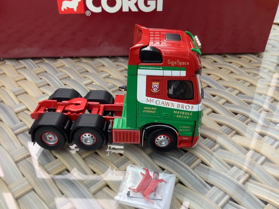 CORGI MODEL 1:50 - MCGAWN MERCEDES ACTROS - Image 4 of 4